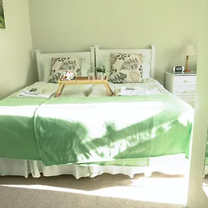 Bed & Breakfast Hallmark